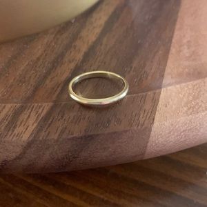 10 karat gold band ring